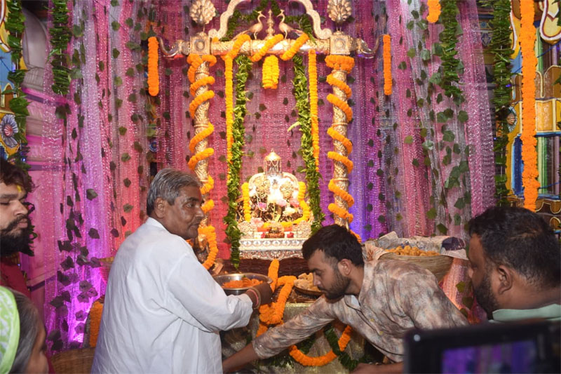 श्री जैतूसाव मठ में आज से शुरु हुआ सावन झूला महोत्सव